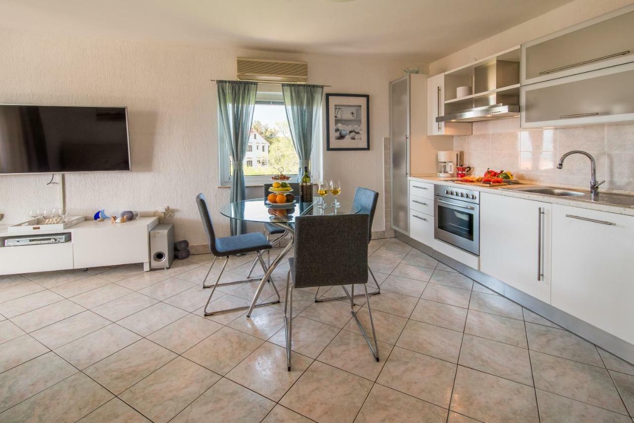 Apartment Luna Malinska Zewnętrze zdjęcie